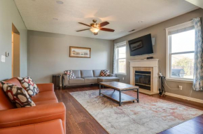 Indianapolis Home with Patio and Community Pool!